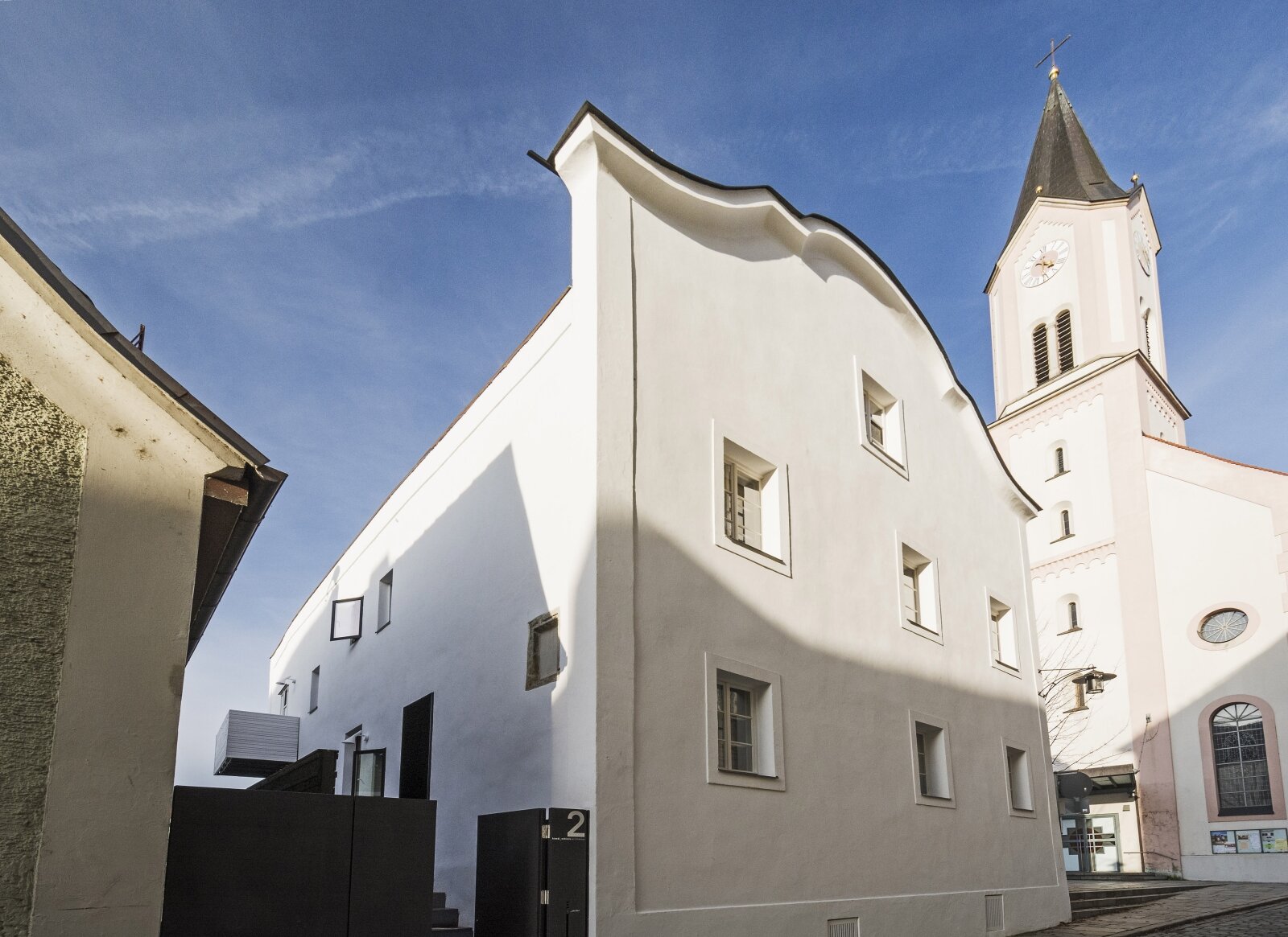 ALTSTADT_PERLE Freistehendes Stadthaus mit Garten und Domblick Einzelbaudenkmal (16. Jh.), komplett saniert (2012) ALTSTADT_PERLE Freistehendes Stadthaus mit Garten und Domblick Einzelbaudenkmal (16. Jh.), komplett saniert (2012)